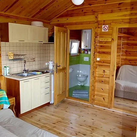 Lodge Letniskowe *