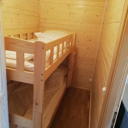 Lodge Letniskowe *